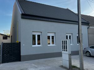 I am selling a house in the center of Zrenjanin