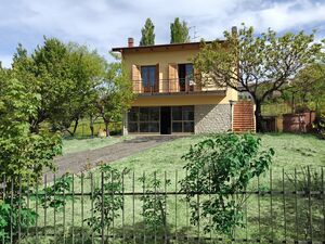 Villa with Garden & Solarium Terrace in Pratovecchio