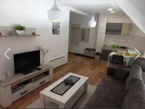 I am selling an apartment in the center of Divcibare