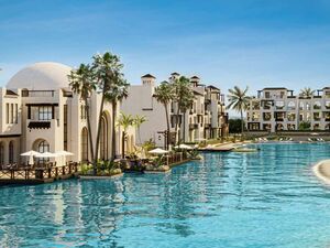 One-bedroom apartment with garden for sale in CALA Resort 