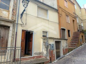 Townhouse for sale in Castelbottaccio - Ref.: AG172