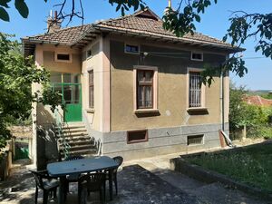 Furnished & ready for living rural house near tourist sites