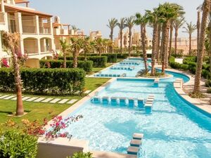 ## 🌴 Ground Floor Apartment with Private Pool – 2 Bedrooms 