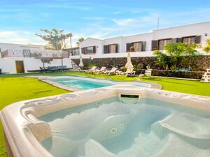 Two Independent Properties For Sale In Guime, Lanzarote