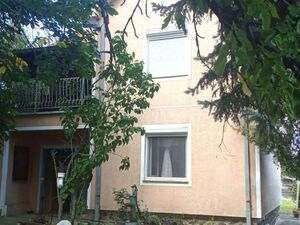 House in the weekend settlement Cortanovci
