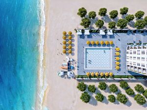 STUDIO WITH PANORAMIC SEAVIEW- PREMIER BEACH FRONT 