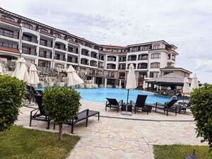 Apartment with 2 Beds, 2 Baths & Garden Area, Vineyards