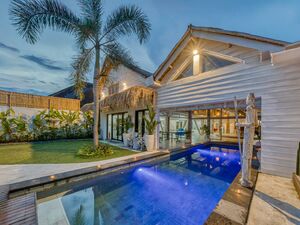 Cemagi, Unique 4BR Mediterranean Oasis on Bali's Coastline