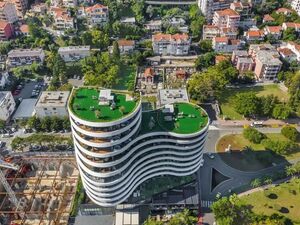 🌊 For Sale: Sea-View Studio in Budva – Royal Gardens 