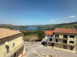 House with a view of Lake Guardialfiera -Italy