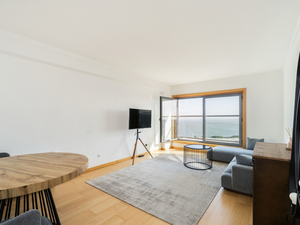 2-bedroom apartment for sale on Avenida Dom João II