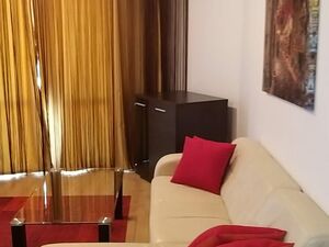 One-Bedroom Apartment with Sea and Pool Views in Luxor