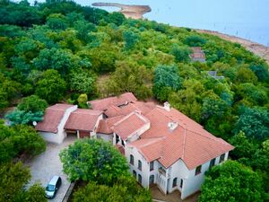Airbnb Home ready for Boutique Hotel Conversion Lake Kariba 