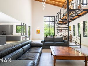 Lovely luxury home, now reduced!