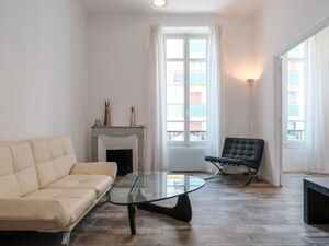 2 bedrooms apartment in Cannes next beach and Croisette