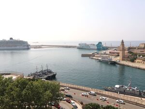 Luxury Penthouse with Panoramic Sea Views 