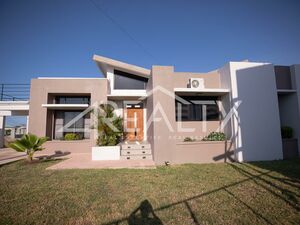 Modern 3-bedroom Home in Green Estate, Ladyville