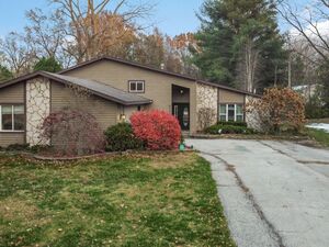 LUXURY TRI-LEVEL HOME FORSALE IN MICHIGAN CITY|SHIVA ESTATES