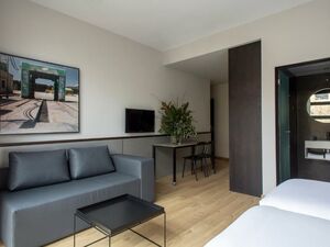 Available to rent in a loavley location 