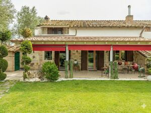 Exclusive duplex apartment in a 17th-century farmhouse