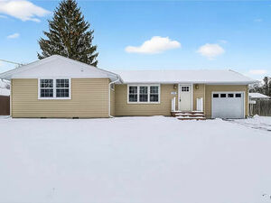 Charming North Syracuse Ranch – Ready to Rent!