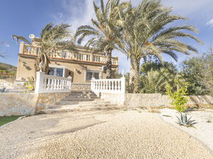 Beautiful country villa in Mutxamel, Alicante