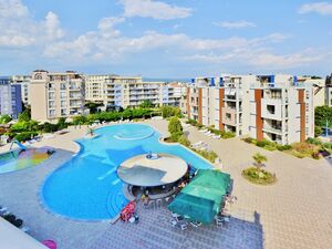 Studio with separate kitchen and balcony | Sun City 1