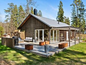 3-Bed Year-Round Retreat in Swedish Archipelago with 2,040sq