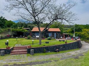 Enchanting Villa in Sant'Alfio: Your Ideal Sicilian Home...