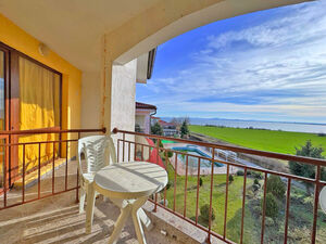 One-Bedroom Apartment with Sea View in Rutland Beach, Ravda