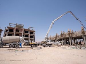 One 7 on the village road in hurghada