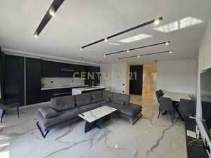 Modern 2 bed, 2 bath, 2 balcony Apartment