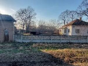 I am selling a plot in Lipe near Smederevo