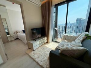 Studio unit available for rent in Seri Maya Condominium