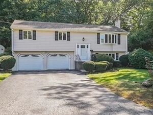 3bed in West Roxbury, MA 02132 - $1300/monthly