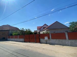 2 Case pe curte în Mândra, Brașov 