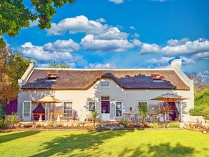 Exquisite Cape Dutch Homestead at the Edge of Greyton Nature