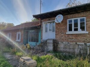 Classic Open Plan Property in Bulgaria in village of Ostrits