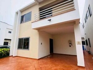 LUXURIOUS 2-BEDROOM TOWNHOUSE TO LET@DZORWULU/+233243321202