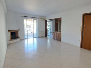 ✨ **GLYFADA RIVIERA LIVING – ELEGANT 2ND FLOOR APARTMENT** ✨