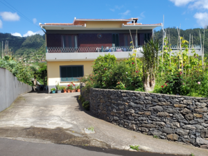 Farm, with 7,500m2 of land, house 179m2, Faial, Madeira