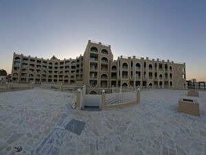 One Bedroom Apartment 70Sqm directly on the pool