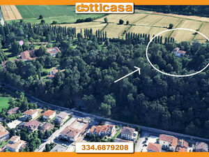 MONTEVIALE. VILLA STORICA con vista sulla città e con parco.