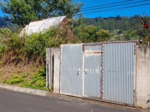 Land 3000m2, hayloft (ruins) L Baixo, Faial, Madeira Island