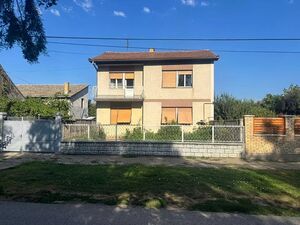 I am selling a house in Bački Petrovac