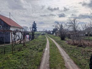 Plot with access to two streets-Kikinda