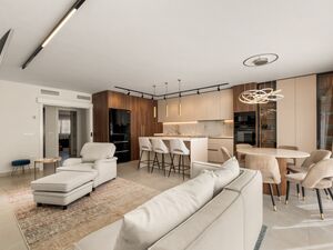 STUNNING 4 BED TOWNHOUSE IN EL CAMPANARIO
