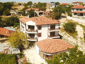 Multi-Family House for Sale in the Village of Kalimantsi