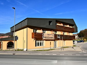 Restaurant with guest accommodation on excellent location