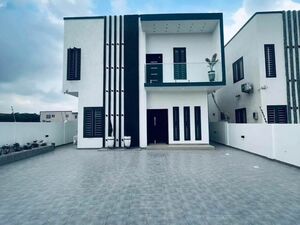 EXECUTIVE 4-BED TOWNHOME FOR SALE@ OGBOJO